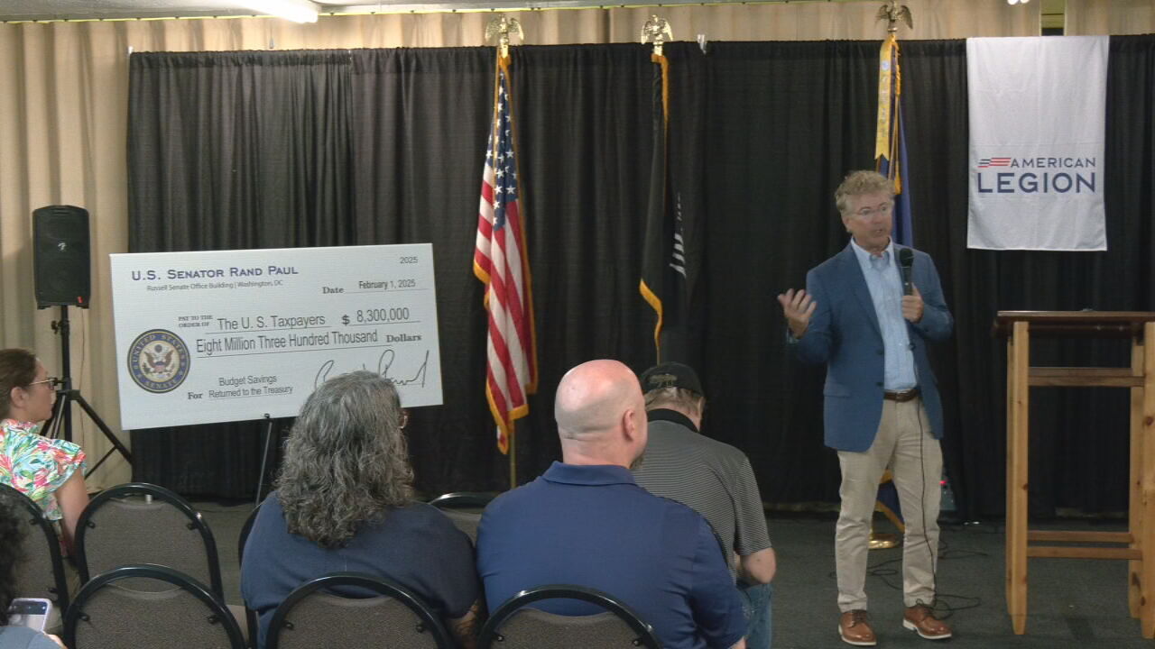 Sen. Rand Paul visits with Kentucky veterans at VA benefits event in Bullitt County
